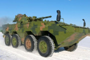 機動訓練で雪原を行進する中国陸軍旅団のZBL-08歩兵戦闘車！
