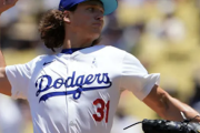 ドジャースロバーツ監督「グラスノーは右肘腱炎で希望的観測でも2週間はかかる」
