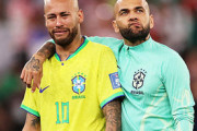 【ブラジル代表】「この涙を生かさなければ」ダニ・アウベスがW杯敗退のブラジル代表に言及、ネイマールについては「信じている」と次のW杯出場に期待