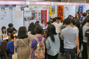 【韓国】足の踏み場のないほど盛況の日本留学フェア…3080人の相談希望者が来場