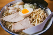 【悲報】ラーメンの値段、「1000円？普通じゃね？」という風潮になってしまう