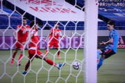 【速報/動画】橋本拳人さん、日本代表初ゴールキターー！！ｗｗｗ