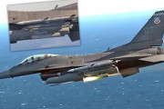 空対空ロケットが復活…米空軍F-16CがターゲットドローンにAGR-20A APKWSⅡを発射！