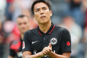 長谷部誠、5試合連続出番なし　フランクフルト地元紙「なぜ最も知的な選手がベンチに？」