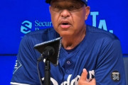 ロバーツ監督、大谷『外野も守ります』提案に「意欲があるのは非常に立派。だが現実的かと言うと…」
