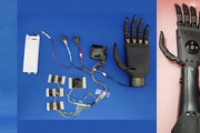 「サイボーグ義手」電通大が開発　筋肉の電気信号で5本の指を操作可能　厚労省の認可取得