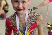 ロシアのミサイル攻撃で11歳美少女が死亡。新体操選手カティア・ディアチェンコさん