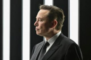 イーロン・マスク、ウクライナでネットを遮断し年580億円を要求する鬼畜プランに衝撃！