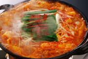 キムチ鍋←笑　もつ鍋←苦笑　水炊き←失笑
