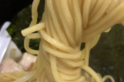 ラーメンを“トルネード喰い”しない奴って浅いよな