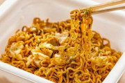 【朗報】人気カップ焼きそばランキング、1位はやっぱりアレwwwww