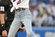 【ヤクルト】足長っ！元乃木坂46梅澤美波ノーバン始球式「乃木坂を語る上で欠かせない場所」