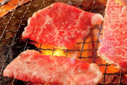 一人焼肉してたら、店員に男二人連れ客との相席を強要された。しかも…