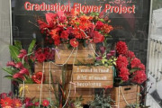【速報】秋山眞緒さんの「Graduation Flower Project」がこちら！！