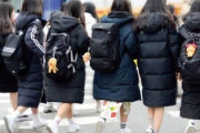 【画像】韓国の女子生徒の間でダウンコートが流行りすぎてる問題
