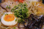 ( ヽ´ん`) 「豚骨ラーメンに刻み昆布いらないだろ」