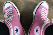 男で派手な色のスニーカー履くってダサい？ピンクの色のスニーカーが欲しい