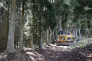 【兵庫】山菜採りの夫婦死亡、間伐材の下敷きか　直前まで業者が作業