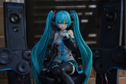 【画像】初音ミクの16万のフィギュア、凄いwwww