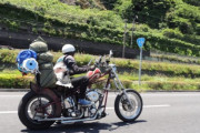 バイクにキャンプ道具積んで放浪の旅にでたい