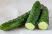 きゅうり「味無いです。生食専用です。栄養ありません。」