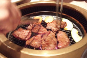焼肉屋ワイ「おっ焼けてんじゃーん（ヒョイパク）」友「！？俺の肉！！！」→結果ｗｗｗｗｗ