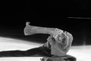 伊藤聡美、羽生結弦さんとの氷上撮影実現に「心から感謝」。多くの方々の協力に支えられ、写真集で氷上ならではの瞬間を届ける