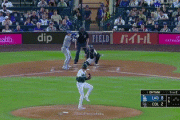 大谷翔平、第四打席で4試合連続マルチ安打となるライト前ヒット＆59盗塁成功で「54-59」！！！！！！！！！！！！！！！