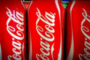 500mlのコカ・コーラ、ついに200円の大台へ