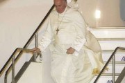 ローマ教皇が日本に到着、死刑制度や核廃絶を呼びかけ（海外の反応）