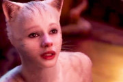酷評相次ぐ実写映画『キャッツ』の損失額が立ち直れないレベルwwww