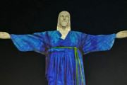 【ブラジル】リオデジャネイロの巨大キリスト像、プロジェクションマッピングで韓服姿に変身