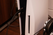 【悲報】PS5さん、有線接続じゃないとコントローラーのアップデートが出来ない