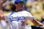【悲報】ドジャースロバーツ監督「グラスノーは右肘腱炎で希望的観測でも2週間はかかる」