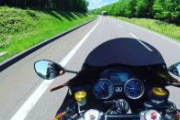 私の人生最大のピンチ映像をどうぞ。鹿避ける→対向車避ける→後ろからのバイクを避ける