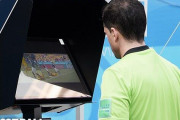 ＜プレミアリーグ＞VAR運用法改善へ！「主審はもっとモニターを見るように」