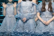 【乃木坂46】ガチガチに緊張してるあーや、マジで1人だけ入学式なのかってくらい緊張してたよなｗ