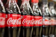 日本人のコカ・コーラ離れが深刻　赤字がとんでもないことに＼(^o^)／