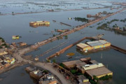 海外「パキスタン、国土の1/3が水没。人々は滅びの日に直面」
