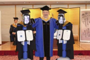 外国人「日本の大学がオンライン卒業式を実施しているぞ！」