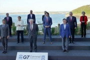 ( ´_ゝ`)　韓国政府、Ｇ７集合写真から南ア大統領をカットした件を謝罪