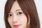 女優の白石麻衣さん、結婚前提の真剣交際をしていると報道される！