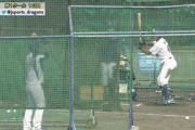 【gif】中日ドラ1ブライト健太のバッティング、酷すぎるWIWIWIWIWIWIWIWIWI