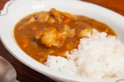 新婚1日目に夫に「ちょっとそこにすわりなさい　いいか、カレーはバーモント甘口だ　それより辛いのは食べられないから！」と言われた
