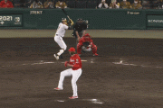 【GIF】阪神戦でまた疑惑の判定wwwwwwwww