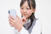 ドコモ「小学生高学年のスマホ所有率は4割」