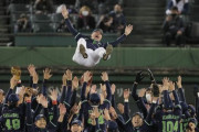 ヤクルトが20年ぶり日本一！セでは9年ぶり日本シリーズ制覇！カープファンからも祝福の声！