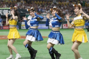 みずほペイペイでファイターズガールがきつねダンス　「ハニーズ」とコラボ
