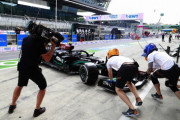 F1シュタイアーマルクGP初日：ピットロードでスピンしたメルセデスのボッタスに3グリッド降格ペナルティ