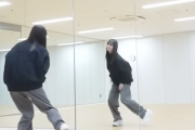 【乃木坂46】遠藤さくら『二度見ステップ』動画、足が長すぎるwww